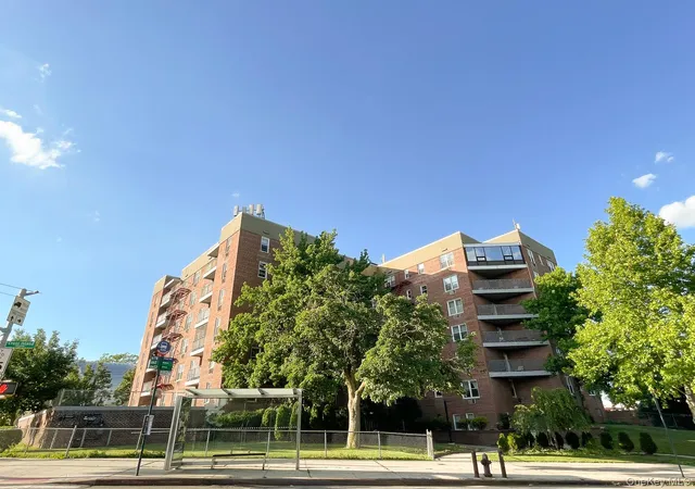 18th image of 151 05 Cross Island Parkway #2C, Whitestone, NY 11357 | MLS# 1013784