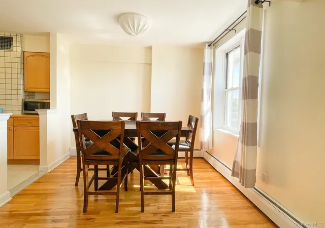 Homes for sale in New York, NY | 151-05 Cross Island Parkway #2C, New York, NY 11357 | MLS# 1013784
