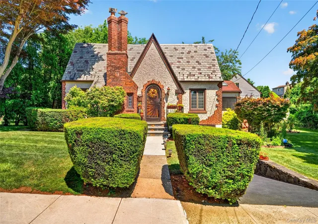 1st image of 41 Green Pl, New Rochelle, NY 10801 | MLS# 1013788
