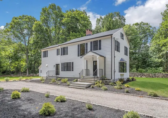 Photo 2 of Single family home for sale at 676 Hardscrabble Rd, Chappaqua, NY 10514 | MLS# 1013791 | Listing updated on 2026-09-18