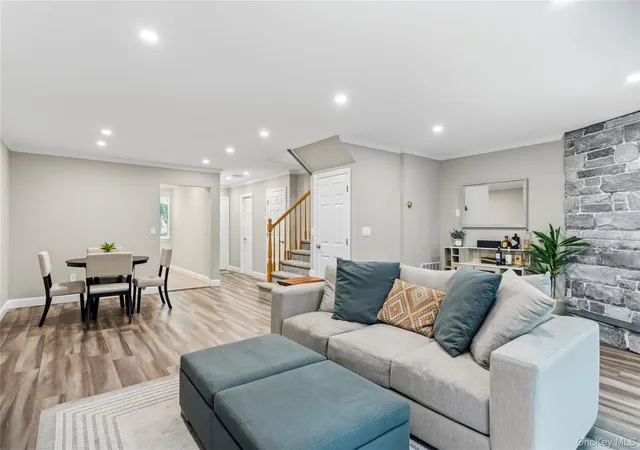 3rd image of 5 Pond Path #13, Woodbury, NY 11797 | MLS# 1013801
