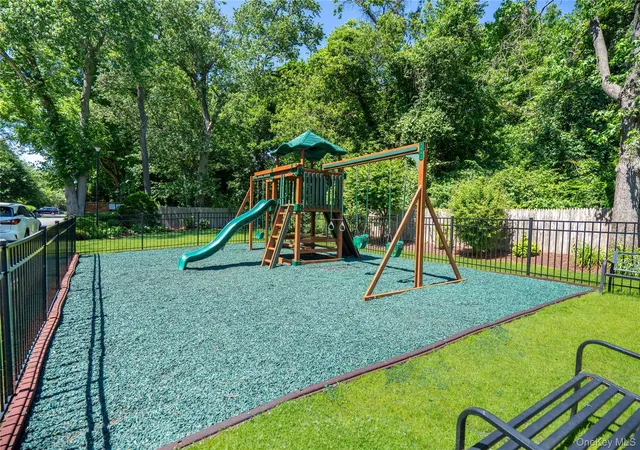 31st image of 5 Pond Path #13, Woodbury, NY 11797 | MLS# 1013801