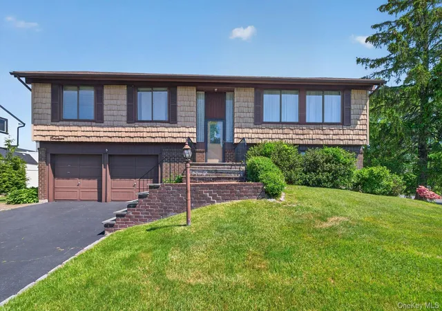 1st image of 19 Branding Iron Ln, Glen Cove, NY 11542 | MLS# 1013803