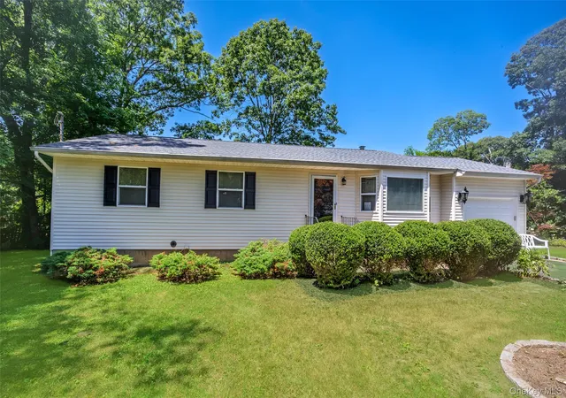 2nd image of 423 Free State Dr, Brookhaven, NY 11967 | MLS# 1013805