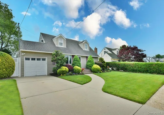 2nd image of 1872 Chester Dr, Hempstead, NY 11554 | MLS# 1013839