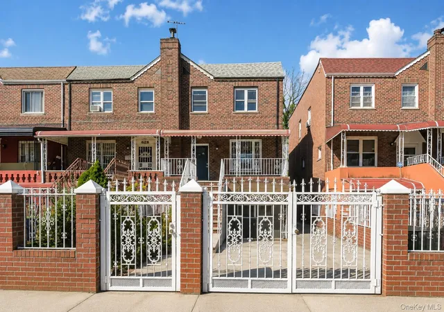 Homes for sale in New York, NY | 626 Rockaway Pkwy, New York, NY 11236 | MLS# 1013853