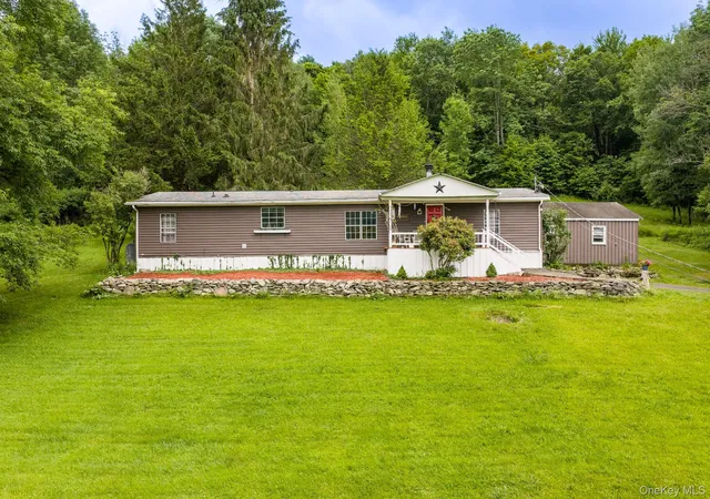 Homes for sale in Callicoon, NY | 673 Hessinger And Lare Rd, Callicoon, NY 12748 | MLS# 1013859