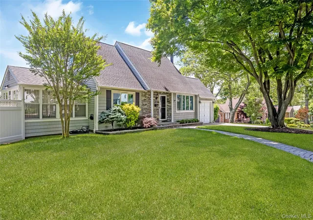 2nd image of 34 Ridge Rd, Oyster Bay, NY 11735 | MLS# 1013877