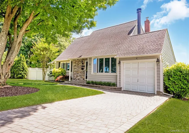 4th image of 34 Ridge Rd, Oyster Bay, NY 11735 | MLS# 1013877