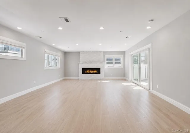 2nd image of 71 Michigan St, Long Beach, NY 11561 | MLS# 1013894