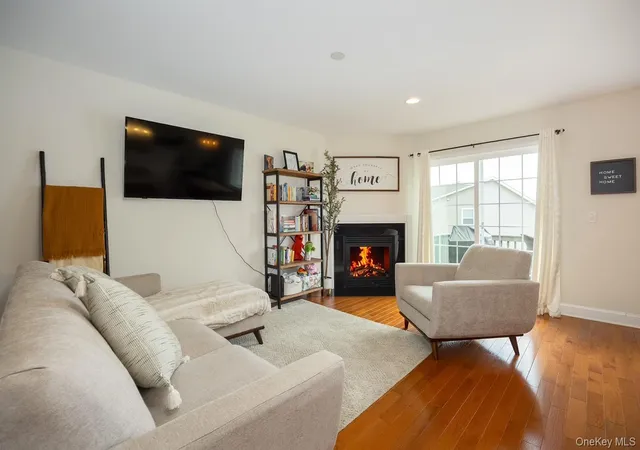 3rd image of 320 Hudson View Ter, Hyde Park, NY 12538 | MLS# 1013906