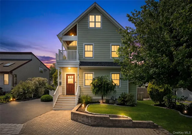 Photo 1 of Sale Pending at 2544 Riverside Ave, Seaford, NY 11783 | MLS# 1013946 | Listing updated on 2026-08-11