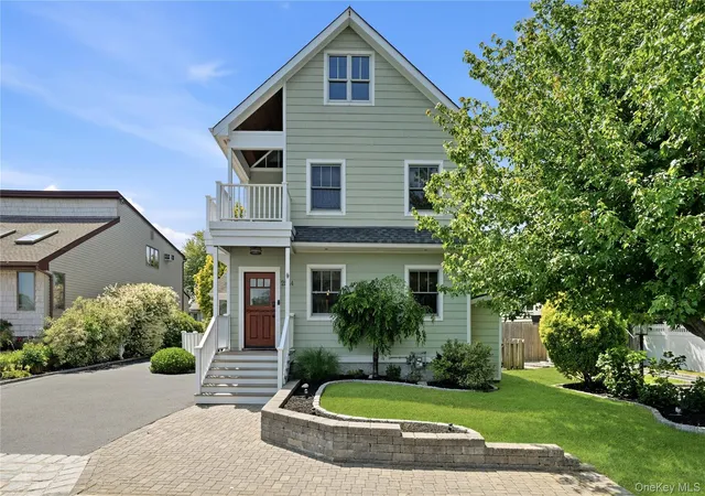Photo 2 of Sale Pending at 2544 Riverside Ave, Seaford, NY 11783 | MLS# 1013946 | Listing updated on 2026-08-11