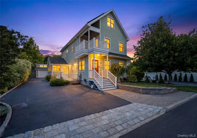 Photo 3 of Sale Pending at 2544 Riverside Ave, Seaford, NY 11783 | MLS# 1013946 | Listing updated on 2026-08-11