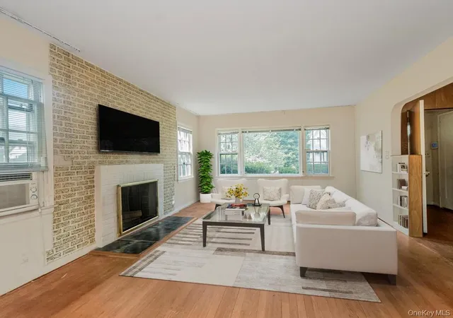 Photo 3 of Sale Pending at 37 Poe St, Greenburgh, NY 10530 | MLS# 1013998 | Listing updated on 2026-08-21
