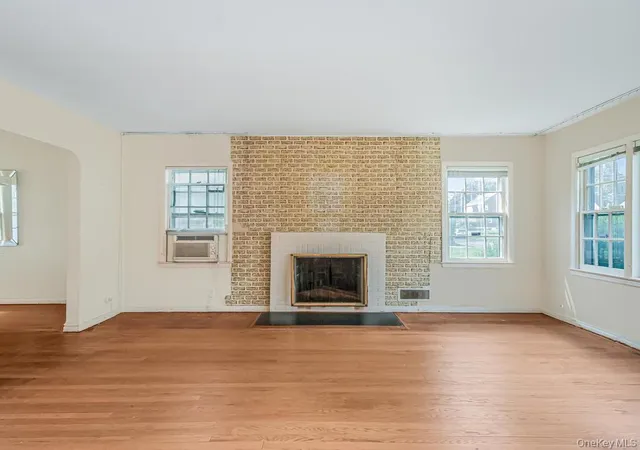 Photo 3 of Sale Pending at 37 Poe St, Greenburgh, NY 10530 | MLS# 1013998 | Listing updated on 2026-08-21