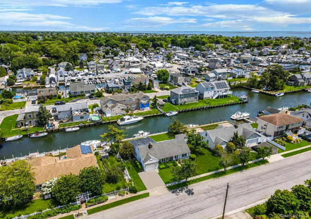 3rd image of 398 Clocks Blvd, Oyster Bay, NY 11758 | MLS# 1013999