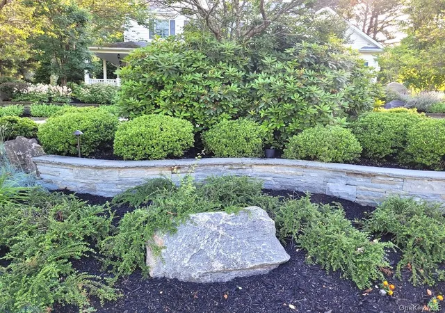 Photo 4 of Sale Pending at 6 Thunder Rd, Miller Place, NY 11764 | MLS# 1014006 | Listing updated on 2026-07-10
