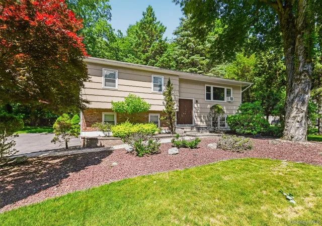 2nd image of 42 Sandy Brook Dr, Spring Valley, NY 10977 | MLS# 1014018