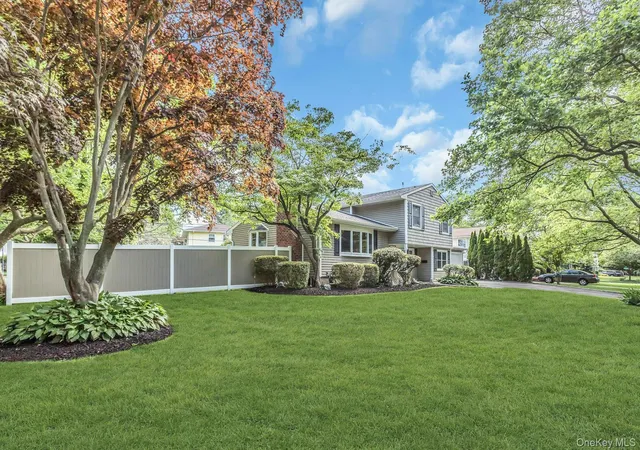 3rd image of 20 Danton St, Melville, NY 11747 | MLS# 1014068