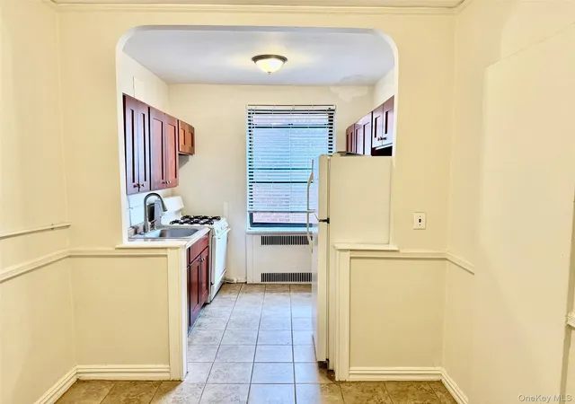 Photo 2 of Condo for sale at 210 Martine Ave #6L, White Plains, NY 10601 | MLS# 1014078 | Listing updated on 2026-07-25