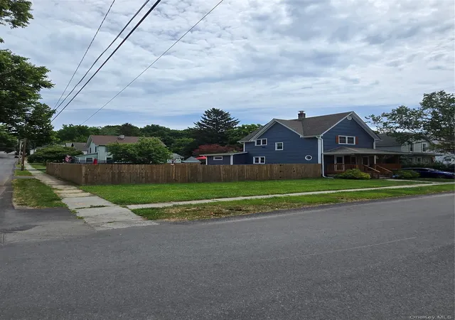 Homes for sale in Poughkeepsie, NY | 38 Kelsey Rd, Poughkeepsie, NY 12601 | MLS# 1014082
