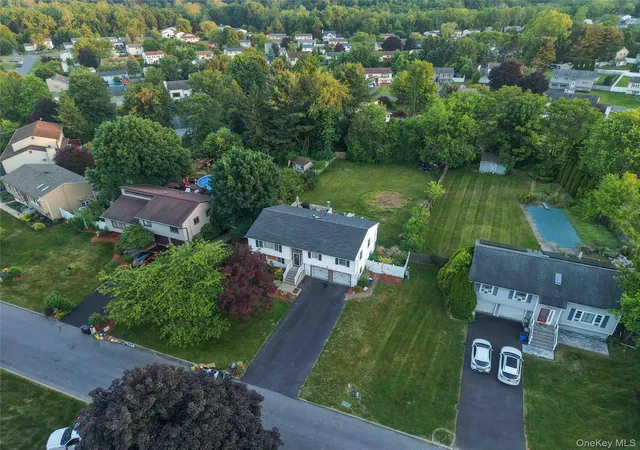 34th image of 15 Guernsey Dr, New Windsor, NY 12553 | MLS# 1014088