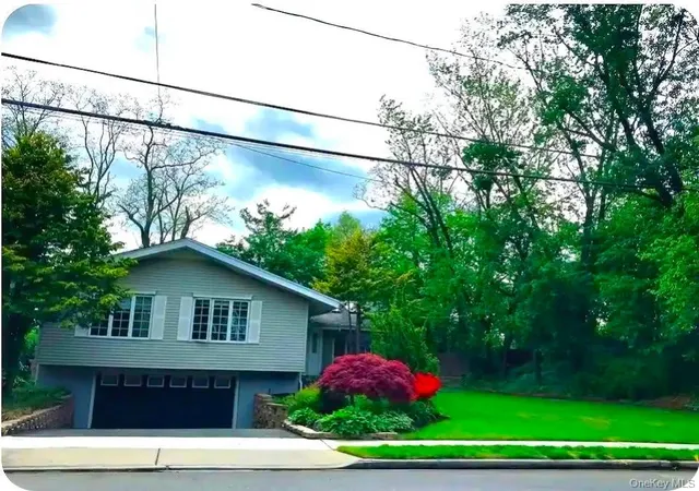 Photo 1 of Single family home for sale at 69 Roger Dr, Port Washington, NY 11050 | MLS# 1014098 | Listing updated on 2026-09-24