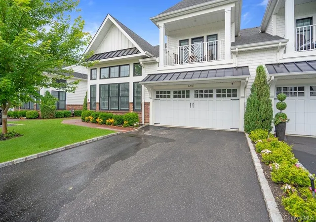 2nd image of 82101 Spruce Pond Cir, Oyster Bay, NY 11803 | MLS# 1014112