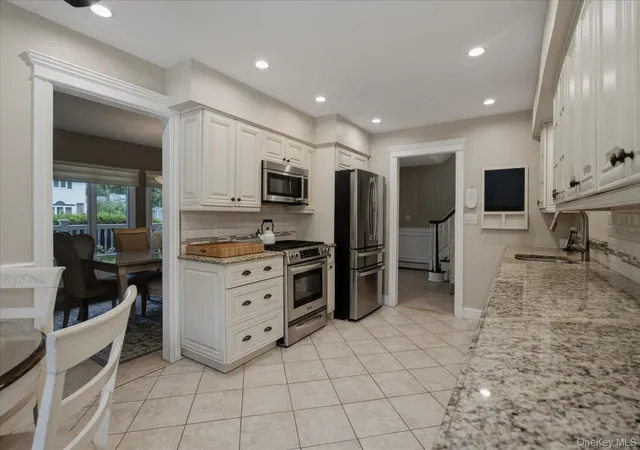 5th image of 8 Griggs Dr, Greenlawn, NY 11740 | MLS# 1014144