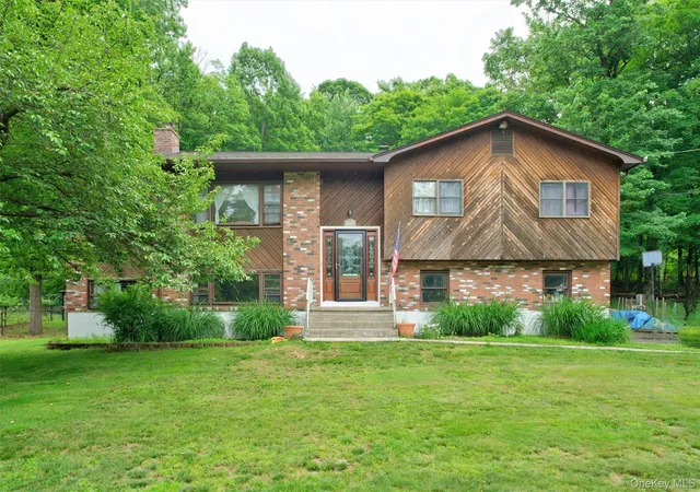 Photo 1 of Single family home for sale at 67 Carol Dr, Monroe, NY 10950 | MLS# 1014145 | Listing updated on 2026-07-15