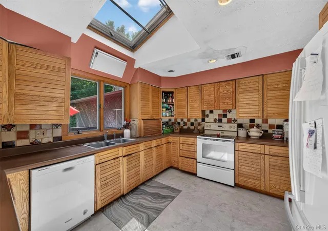 Photo 4 of Single family home for sale at 67 Carol Dr, Monroe, NY 10950 | MLS# 1014145 | Listing updated on 2026-07-15