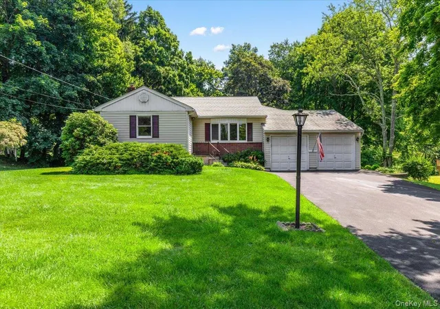 Homes for sale in Yorktown, NY | 2872 Brookfield Dr, Yorktown, NY 10598 | MLS# 1014170