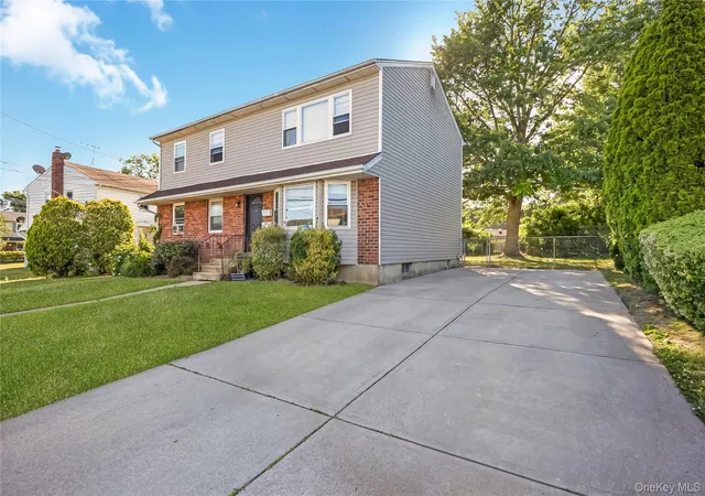 2nd image of 28 Baldwin St, Farmingdale, NY 11735 | MLS# 1014181