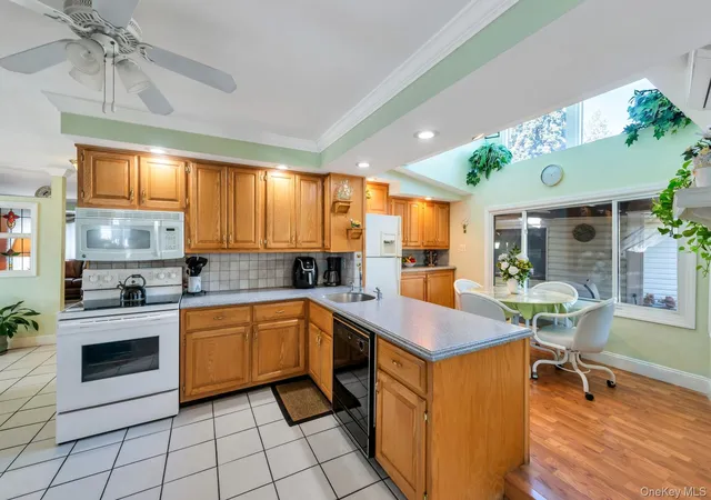 5th image of 3591 Fiddler Ln, Oyster Bay, NY 11714 | MLS# 1014209