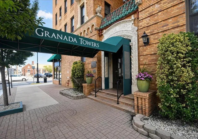Photo 2 of Condo for sale at 310 Riverside Blvd #3i, Long Beach, NY 11561 | MLS# 1014210 | Listing updated on 2026-09-22