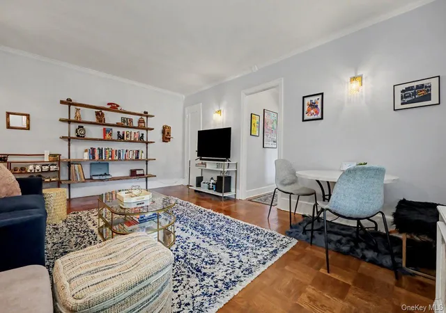 Homes for sale in Greenburgh, NY | 300 S Broadway #2 H, Greenburgh, NY 10591 | MLS# 1014218