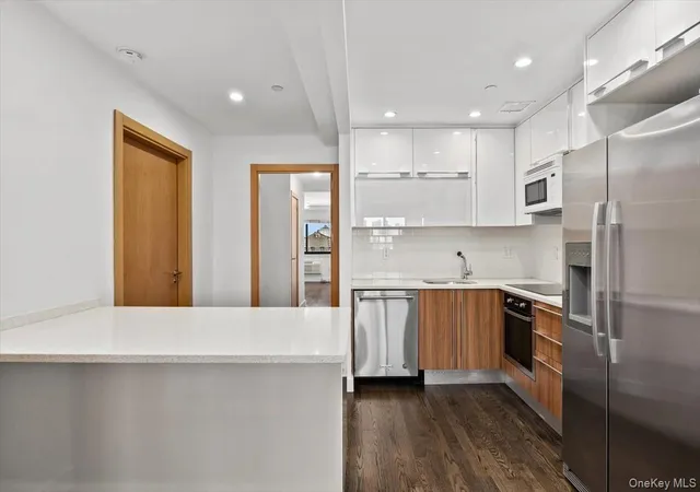 Condo for sale at 3135 31st Street #605, Astoria, NY 11106 | MLS# 1014219