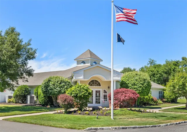 2nd image of 2803 Pebble Beach Path, Riverhead, NY 11901 | MLS# 1014234