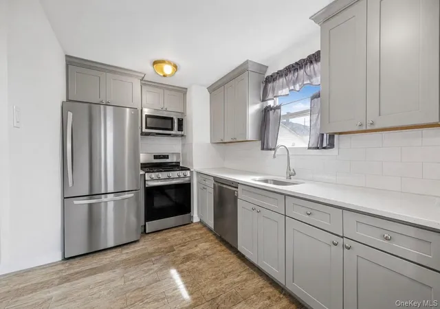 Homes for sale in New York, NY | 9036 209Th St, New York, NY 11428 | MLS# 1014235