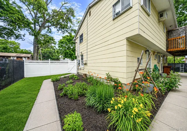 5th image of 6 Smith Ct, Mastic, NY 11950 | MLS# 1014243