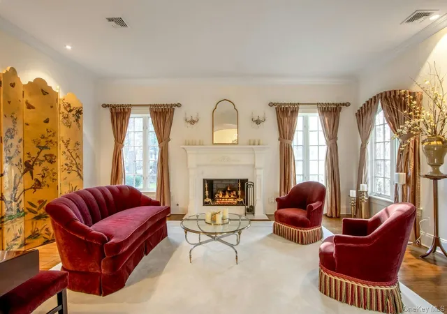 3rd image of 129 Washington Spring Rd, Tappan, NY 10983 | MLS# 1014257