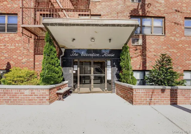 3rd image of 4200 Herkimer Pl, New York, NY 11238