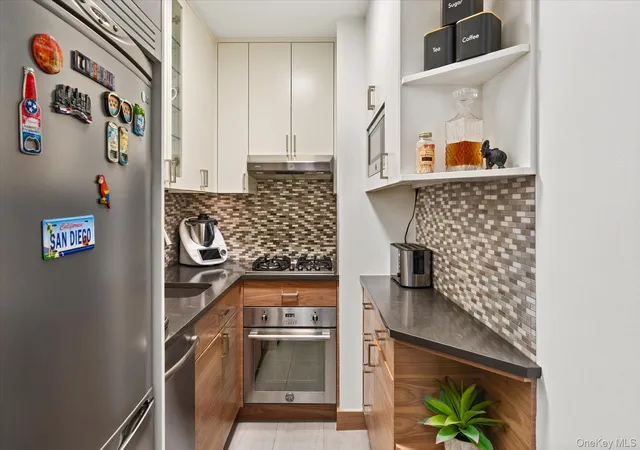 Listing Photo 5 - Condo for sale in building located at 83-15 98Th St, New York, NY 11421 - Unit #5T