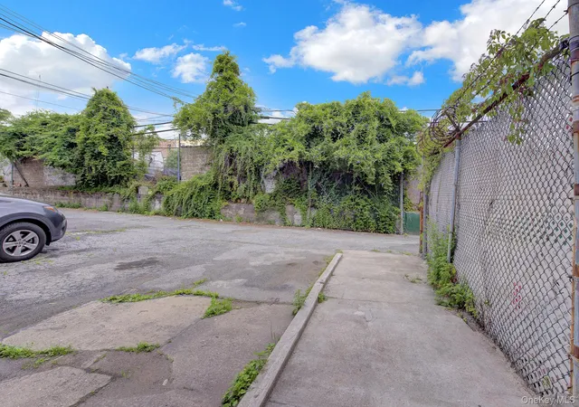 25th image of 30 36 91st St, New York, NY 11369 | MLS# 1014271