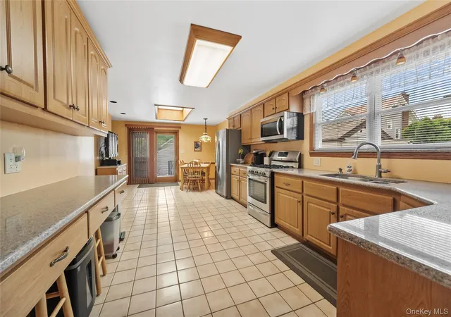 5th image of 50 Lispenard Ave, New Rochelle, NY 10801 | MLS# 1014272