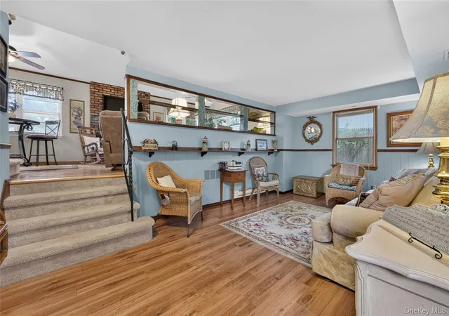 4th image of 190 Oakwood Rd, Huntington Station, NY 11746 | MLS# 1014303
