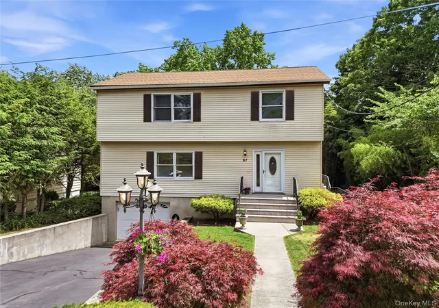 2nd image of 67 Sherwood Dr, Mamaroneck, NY 10538 | MLS# 1014309