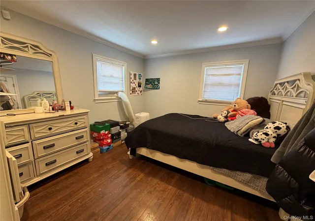 Photo 4 of Single family home for sale at 101 Sagamore St, Hempstead, NY 11520 | MLS# 1014327 | Listing updated on 2026-09-05