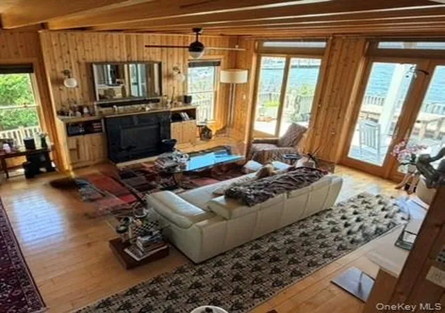 Photo 4 of Single family home for sale at 118 Bayview Walk, Sayville, NY 11782 | MLS# 1014328 | Listing updated on 2026-08-08